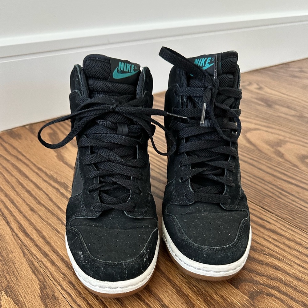Nike black platform sneakers - size 7.5